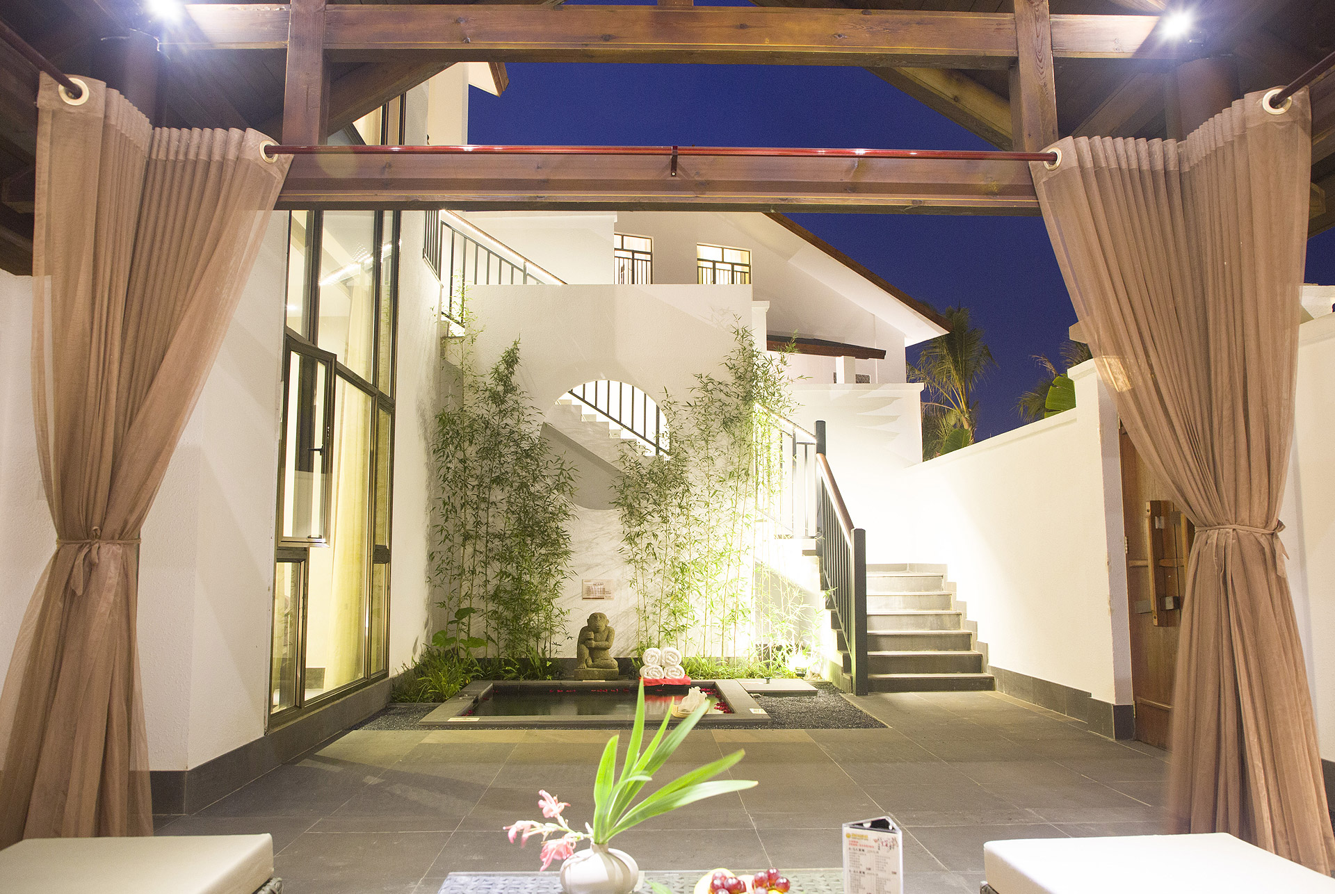 �Q���Ȝ�Ȫ�ݳ�